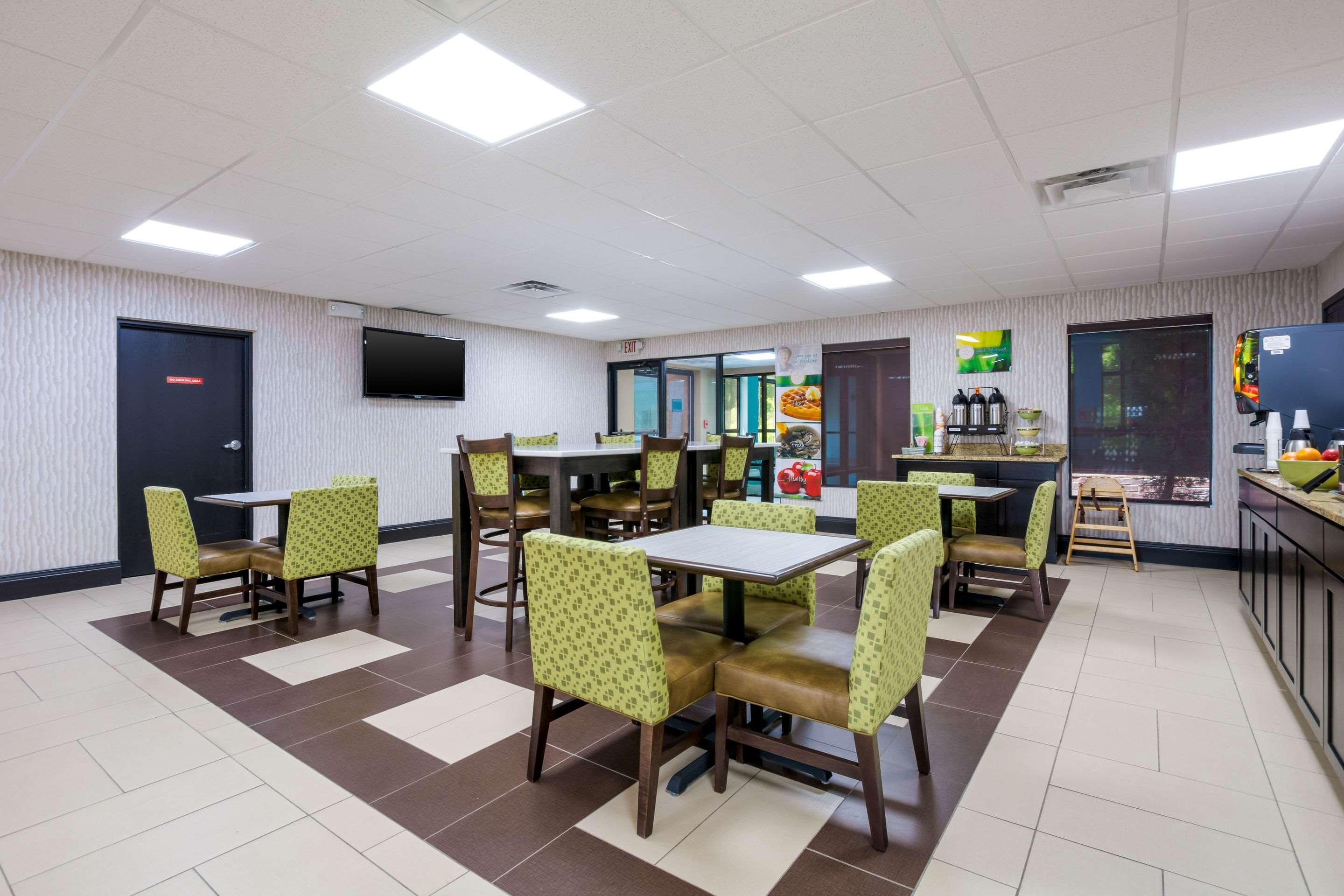 Sellersburg Quality Inn & Suites מראה חיצוני תמונה