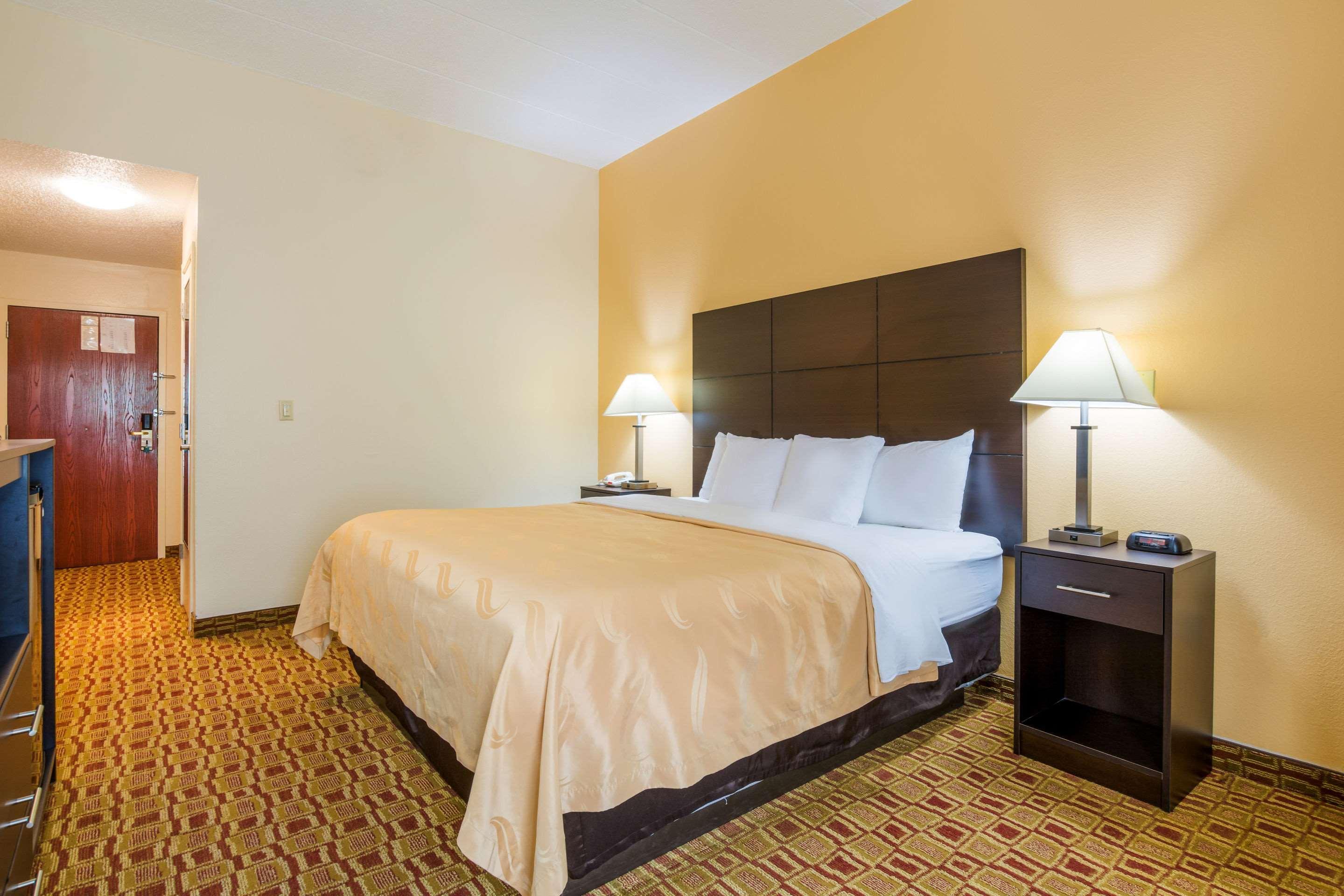 Sellersburg Quality Inn & Suites מראה חיצוני תמונה