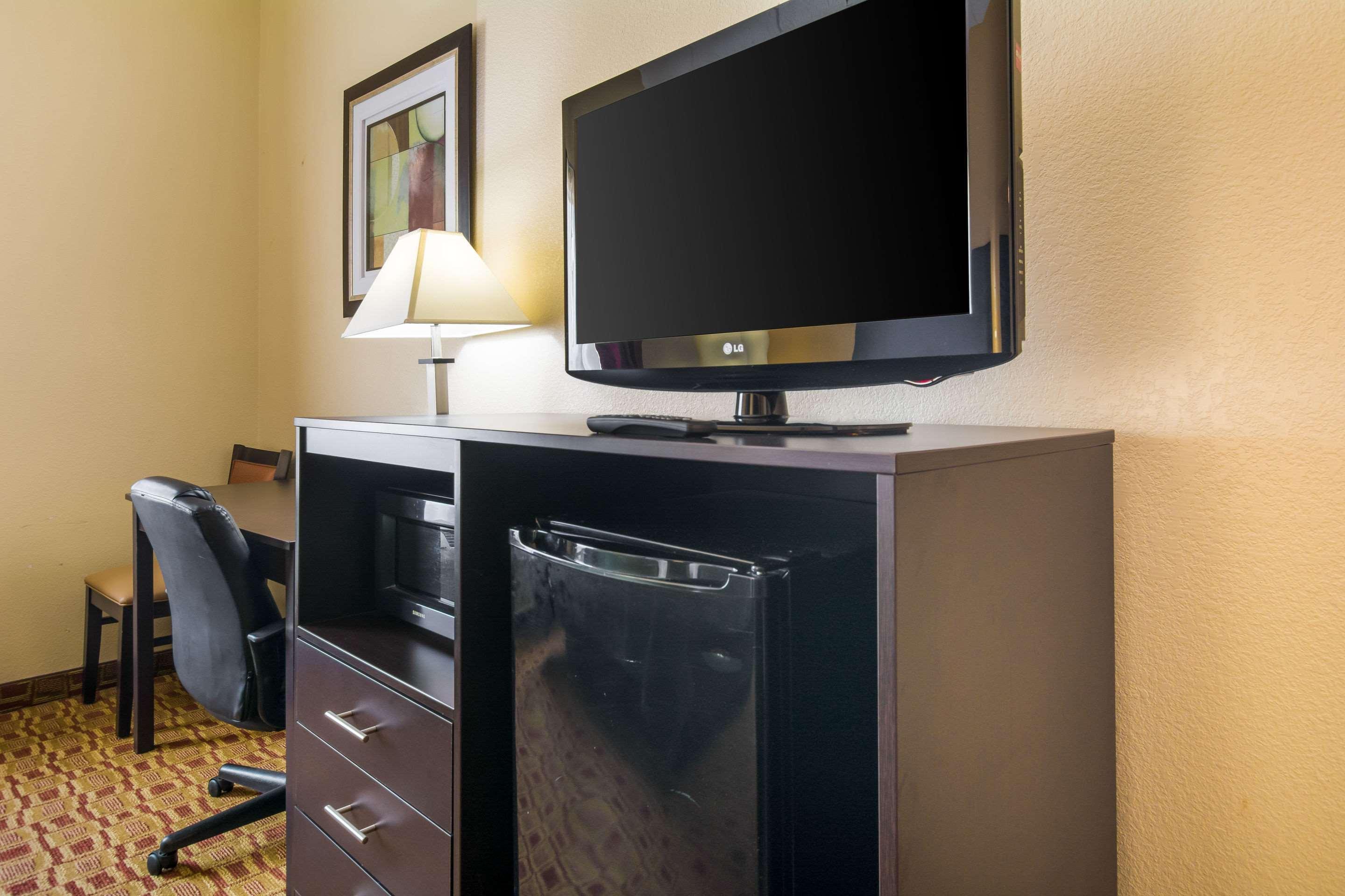 Sellersburg Quality Inn & Suites מראה חיצוני תמונה