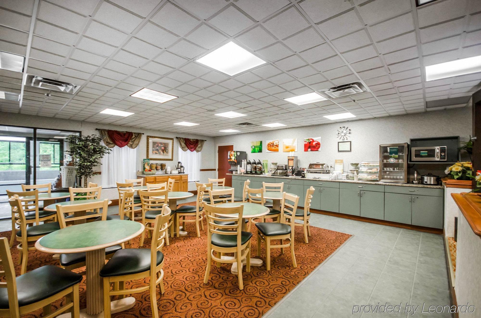 Sellersburg Quality Inn & Suites מראה חיצוני תמונה