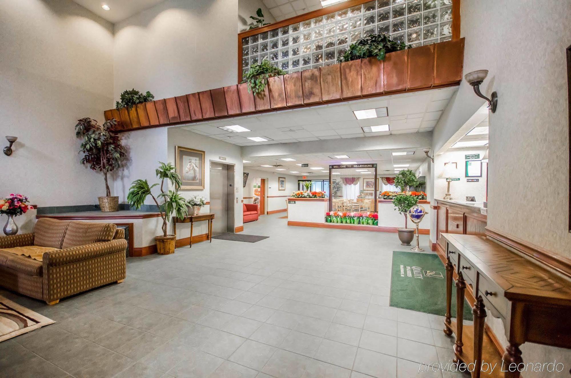 Sellersburg Quality Inn & Suites מראה חיצוני תמונה